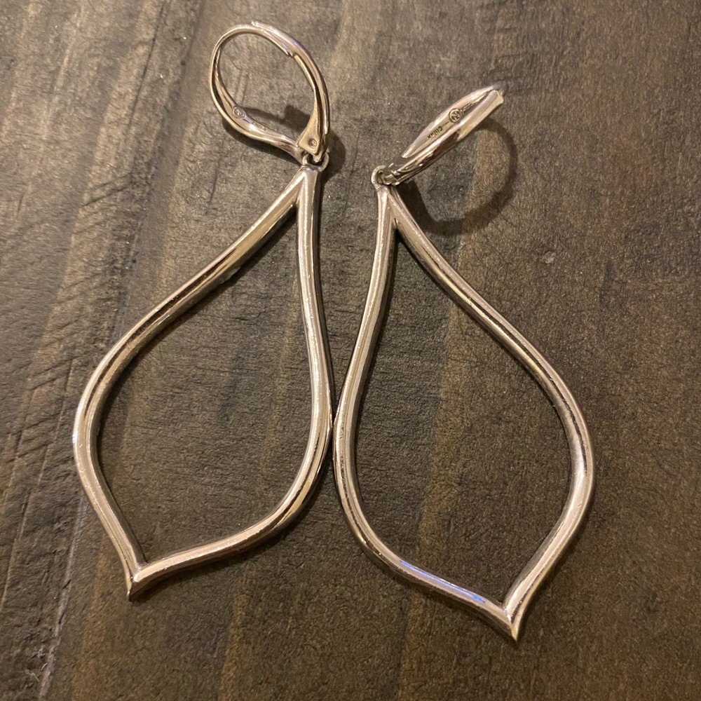 Pretty drop earrings - Picture 3 of 3